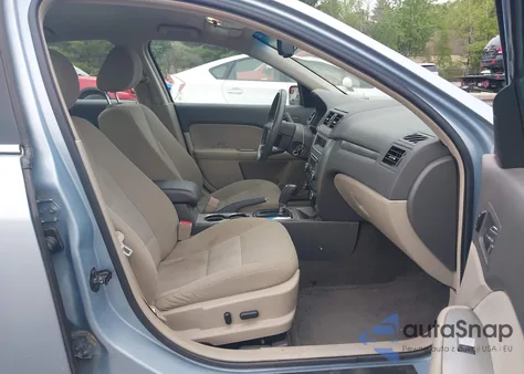 2011 Ford Fusion Hybrid Hybrid from USA, damaged, VIN 3FADP0L30BR123714